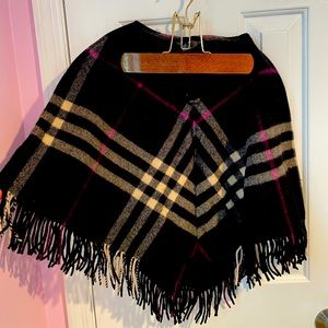 Authentic Burberry wool poncho